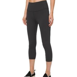 Lululemon Wunder Under Crop (Full On Luon Fabric) High Rise (Size 6)